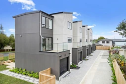 130 Kervil Avenue, Te Atatu Peninsula