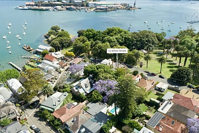 Balmain 3Moenga Timeless terrace home opposite Elkington Park