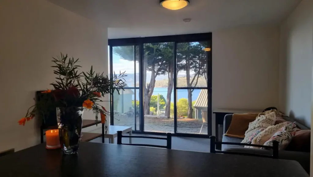 Two Bedroom Unit - $500/week on a 12 Month Lease