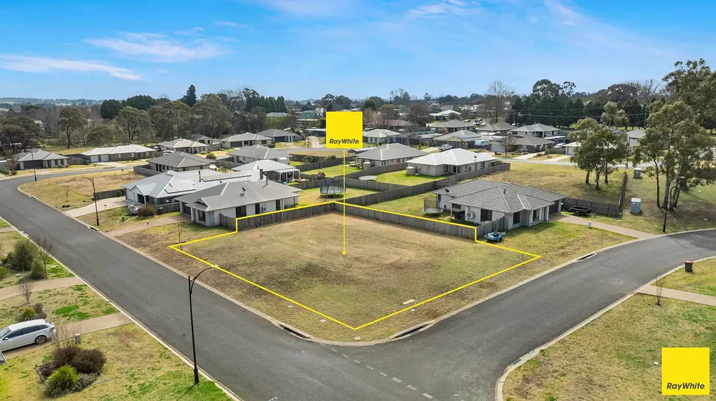 30 Claret Ash Drive, Guyra, NSW 2365