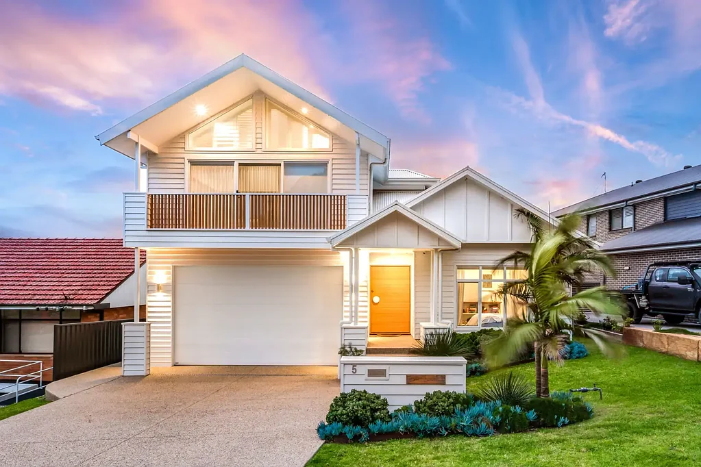 Speers Point 4房  Coastal Luxury Meets Designer Living