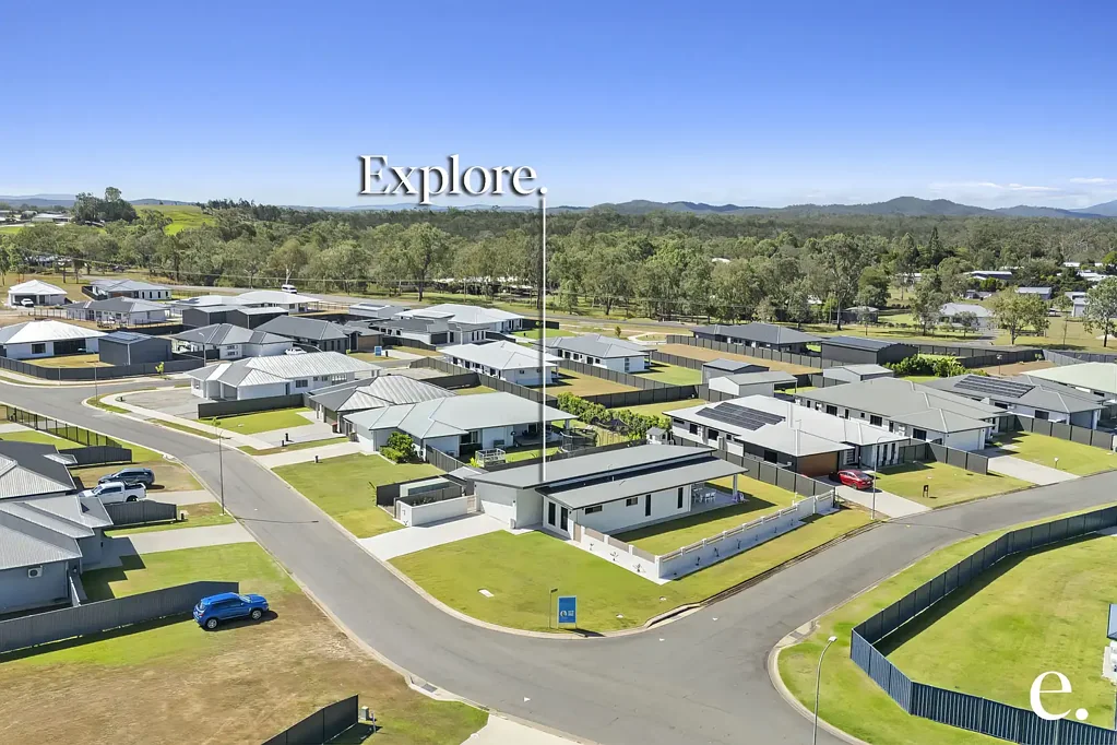 Mareeba 4 Slaapkamer MODERN LUXURY, NEAR NEW FAMILY HOME IN AMAROO!