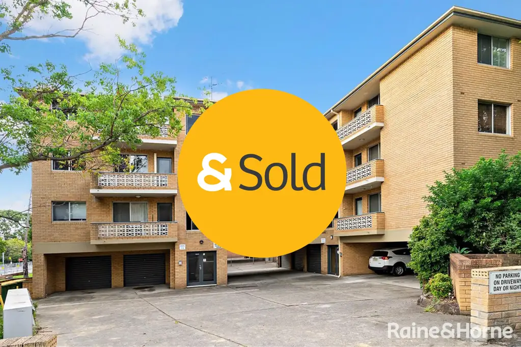 North Parramatta 2ਬੈੱਡਰੂਮ Top-Floor Haven in Sought-After North Parramatta