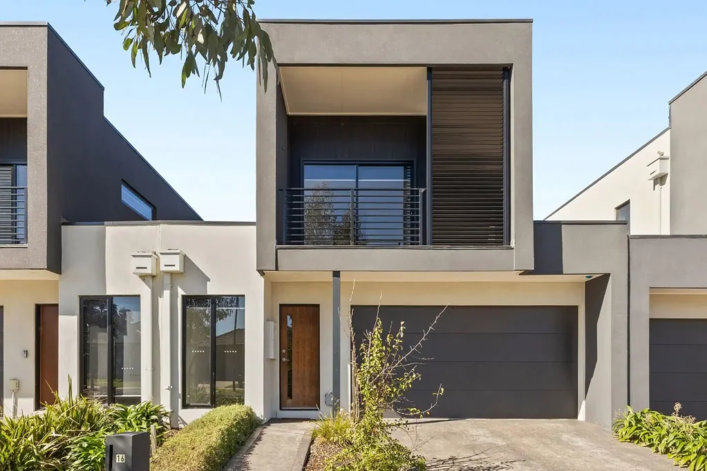 Fraser Rise 3Zimmer CONTEMPORARY TWO-STOREY LIVING IN FRASER RISE