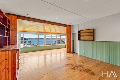 50 Roslyn Avenue, Kingston Beach, TAS 7050, 2 Bedrooms, 1 Bathrooms, House