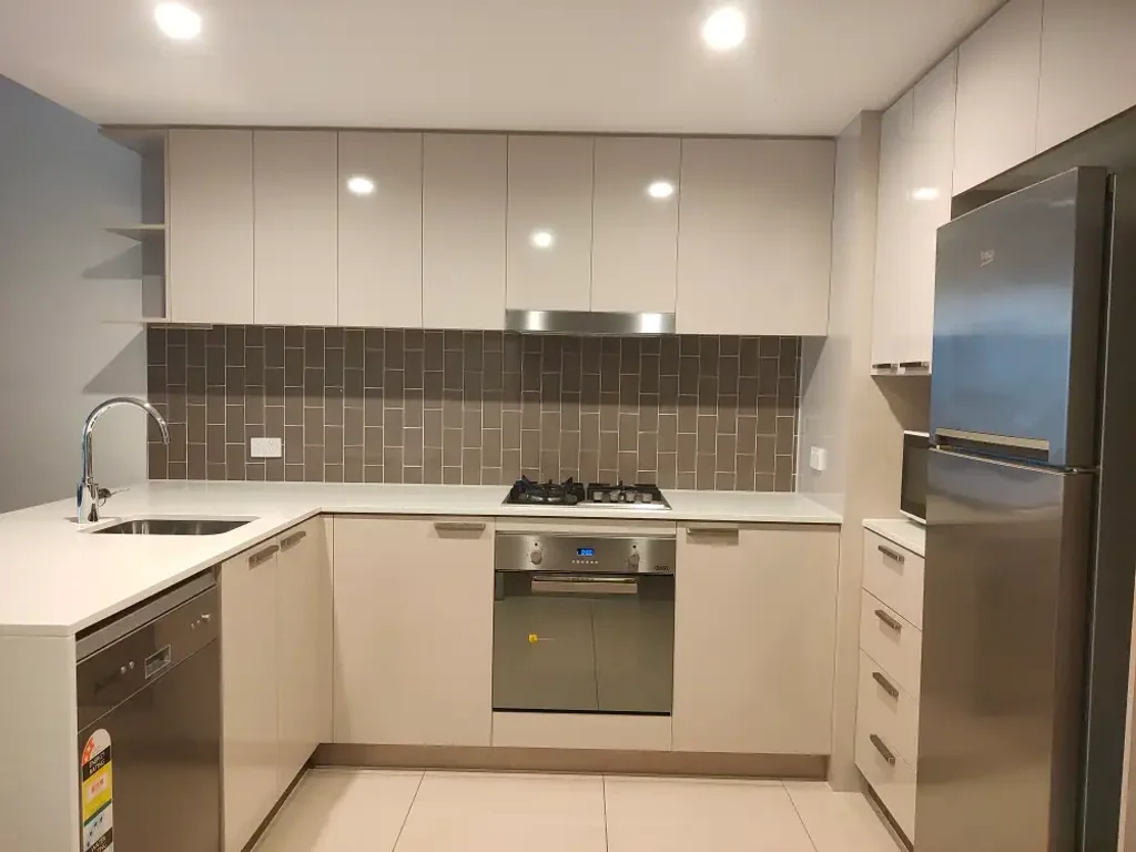 FURNISHED 1 BEDROOM APARTMENT + MULTI-PURPOSE ROOM IN A RESORT STYLE COMPLEX