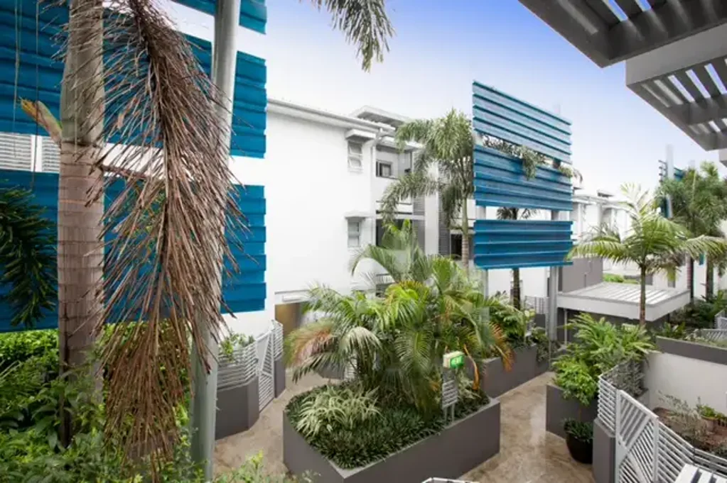 Furnished 2 Bed 1 Bath 1 Car
