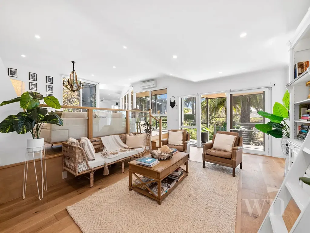 FULLY FURNISHED AVAILABLE NOW UNTIL DECEMBER 2025