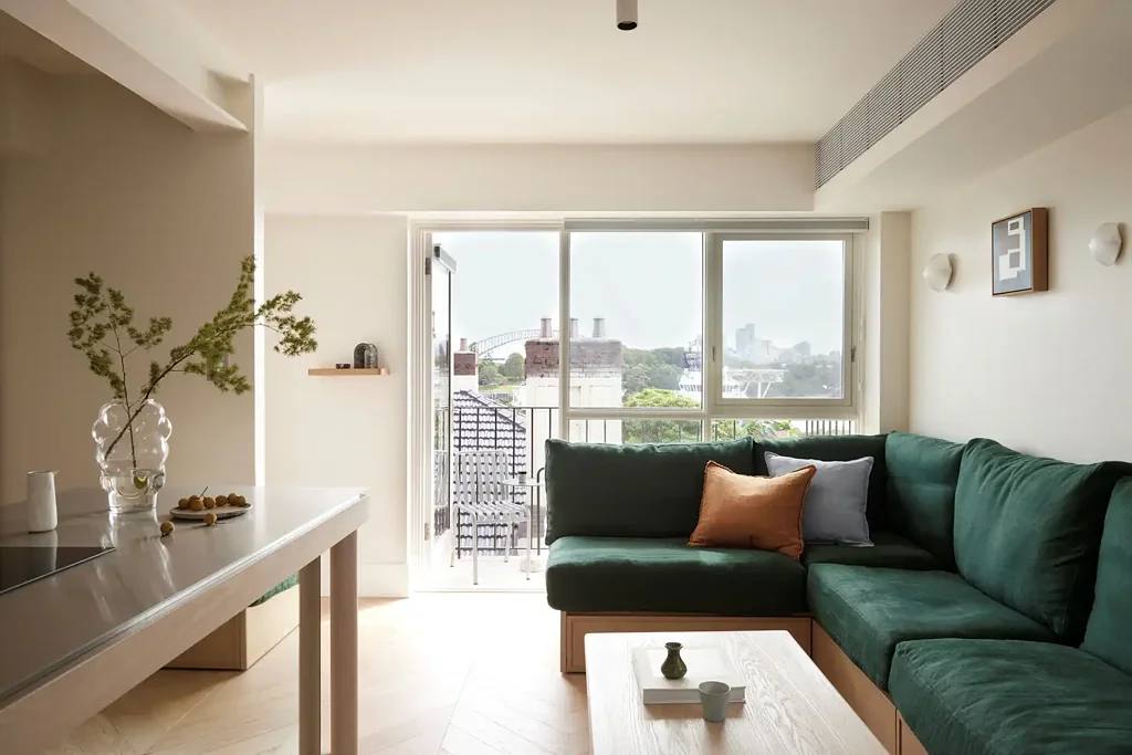 Potts Point 1 Bedroom Luxury Living with Smart Design & Panoramic Harbour Views