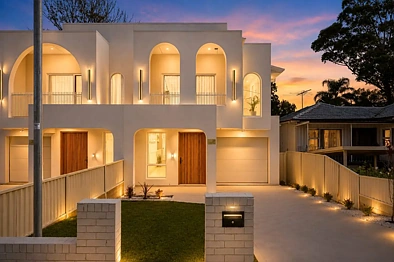 Cabramatta 5房 全新豪华住宅 - 位于 Cabramatta 中心的精致家庭生活 Brand New Luxury Residence - Sophisticated Family Living in the Heart of Cabramatta