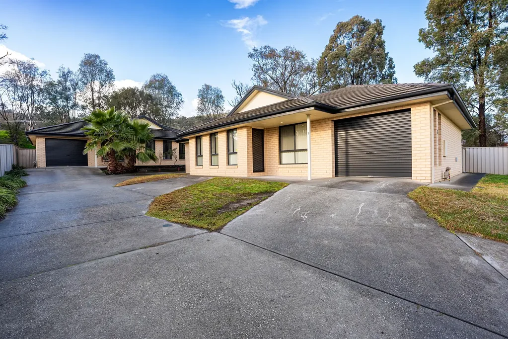 1-2/24 Dillagar Place, Springdale Heights, NSW 2641