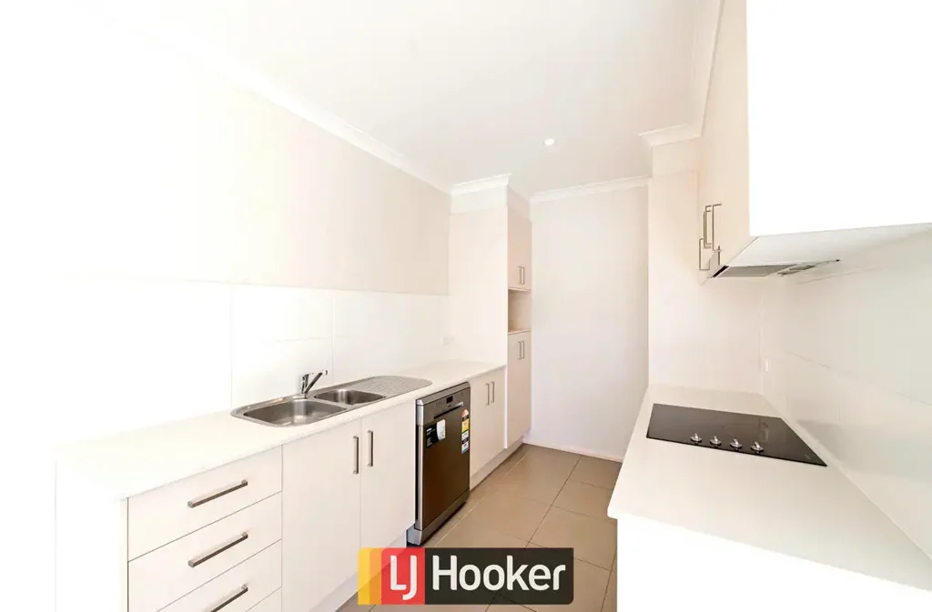 Top Floor One Bedroom Apartment