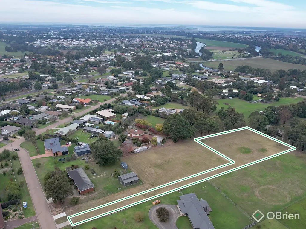 Wy Yung Country Lifestyle Close to Town - Owner says SELL