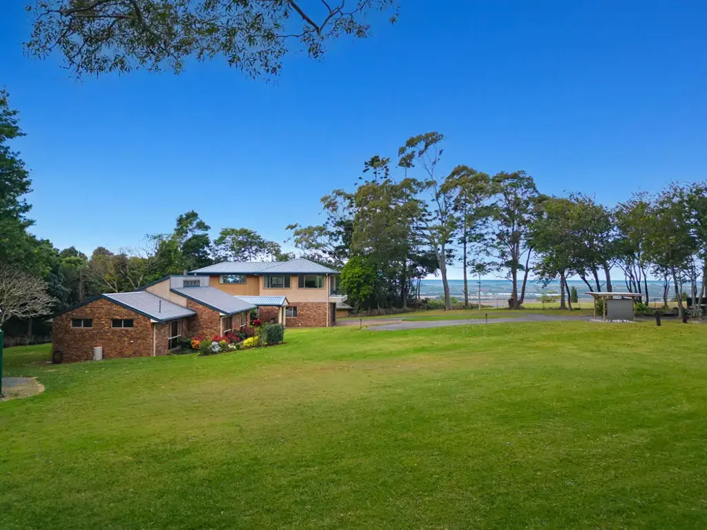 Terranora 5ਬੈੱਡਰੂਮ Level 5,017mÂ² Block in Terranora - Incredible Opportunity!