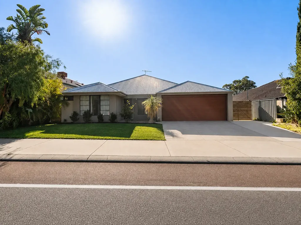 Leda 3房  Immaculate Family Home with Stunning Outdoor Entertaining