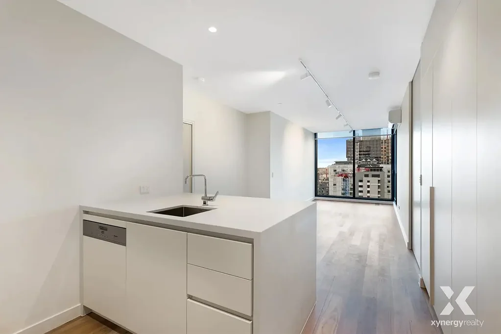 Spacious Two Bedroom Apartment at Royal Como!