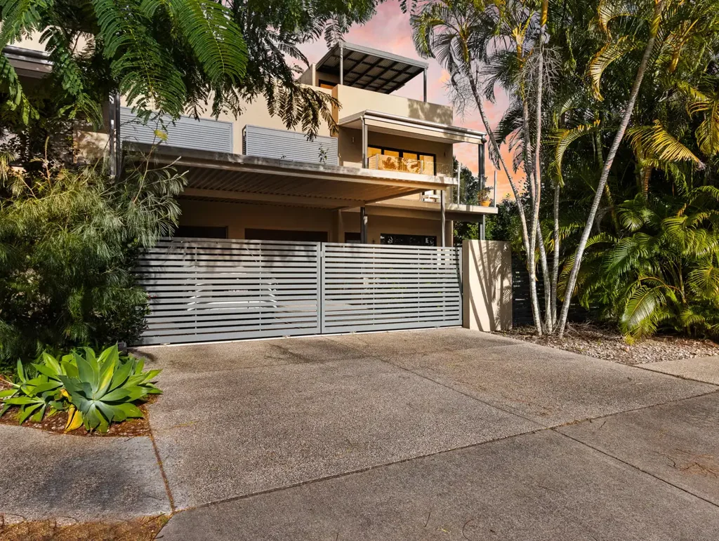 1/19 King Street, Urangan, QLD 4655