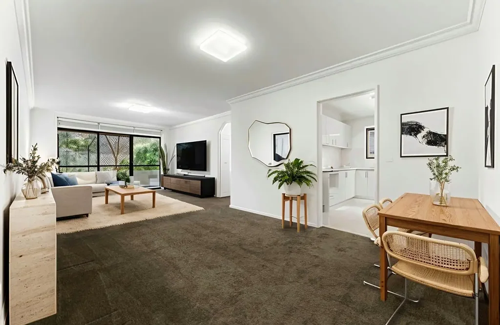 Oversized 2 Bedroom Unit With Lock Up Garage