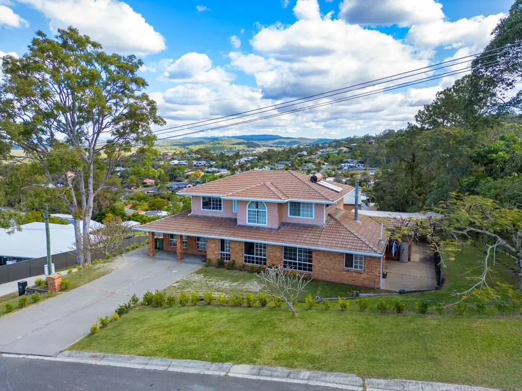 Gaven 4Habitaciones The Ultimate Trade & Toy Haven - Massive Shed, Room for Everything