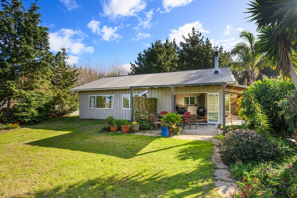 Foxton Beach 2Habitaciones A Coastal Off-Grid Oasis  - On 2 Titles!