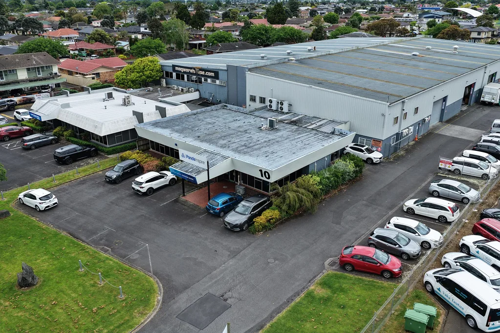 Papatoetoe Lambie Drive warehouse and office facility