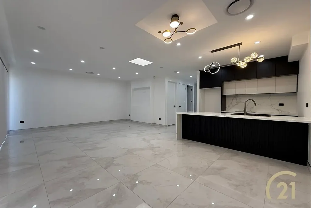 Brand New Luxury Home in a Prime Location