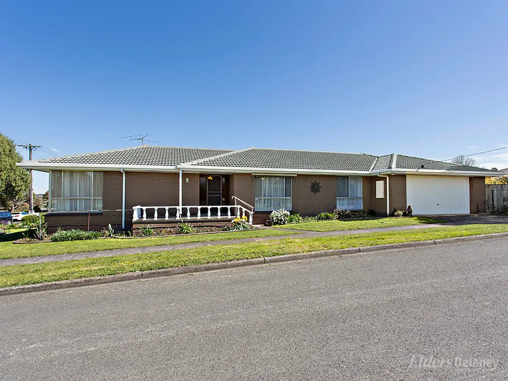 11 Rangeview Street, Warragul, VIC 3820