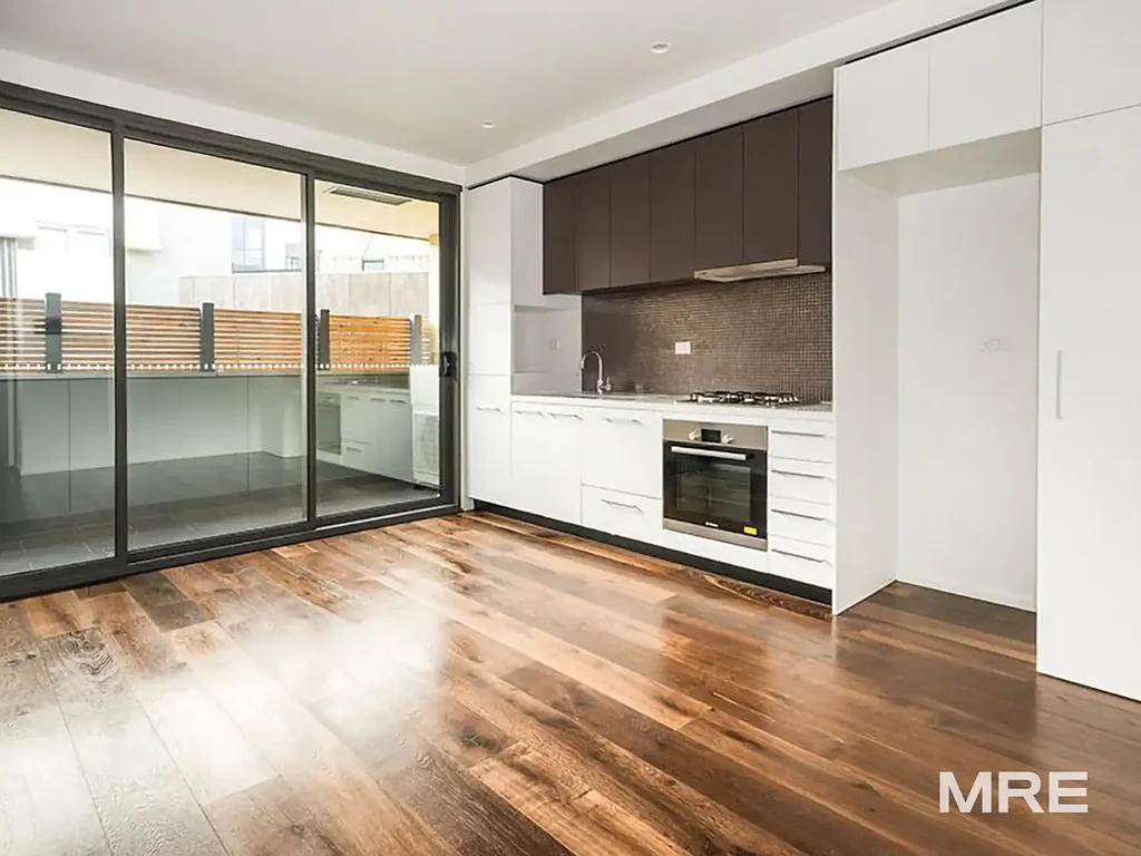 A modern and spacious apartment