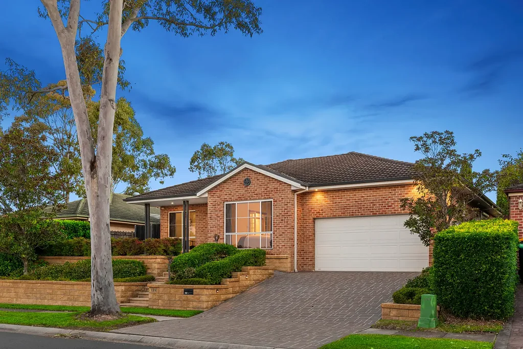 Rouse Hill 5房 家庭友好街道 五间卧室 美食厨房 日光室 双车库 实用储物 现代风格 Rouse Hill近郊 OPEN HOME CANCELLED