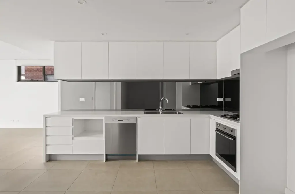 Modern 1-Bedroom Apartment in Botany