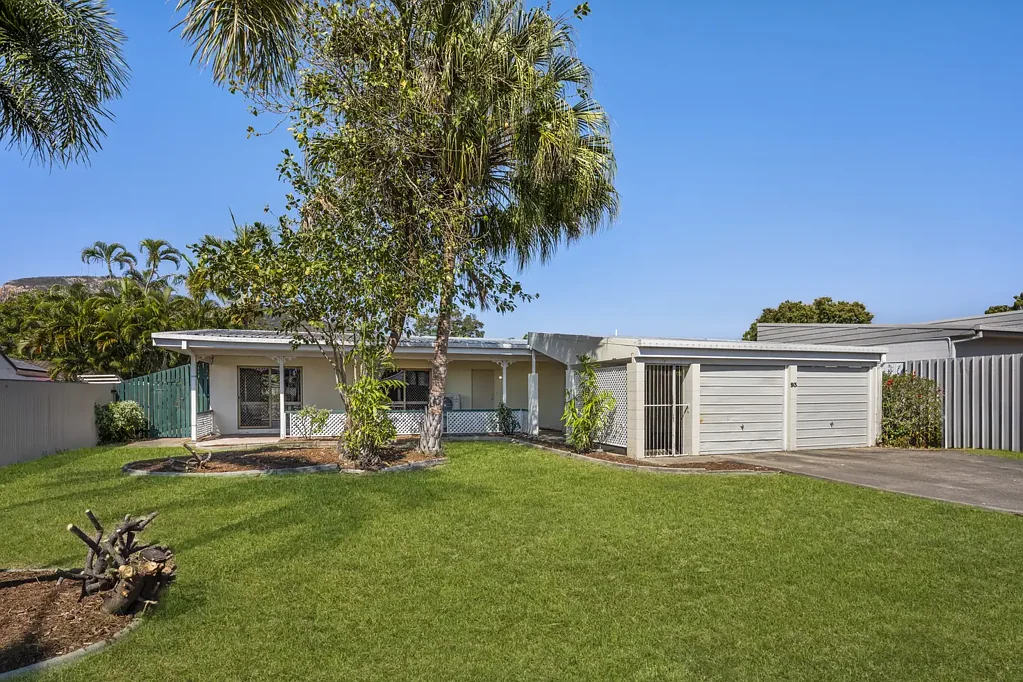 Annandale 3બેડરૂમ Low set home in sought after Annandale