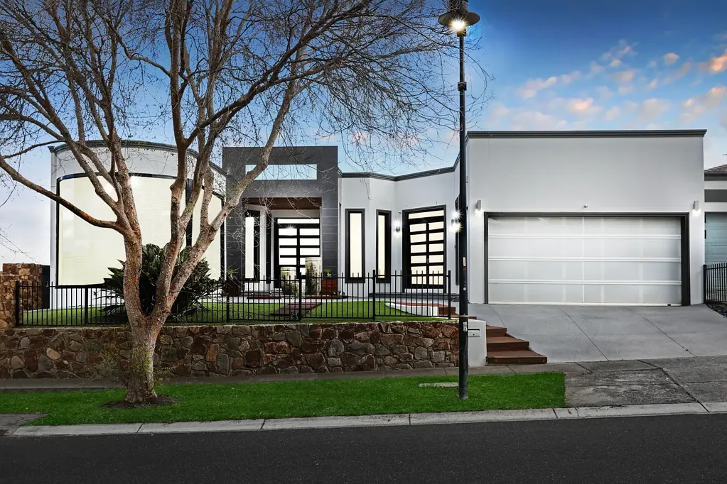 1 Silvan Terrace, Greenvale, VIC 3059