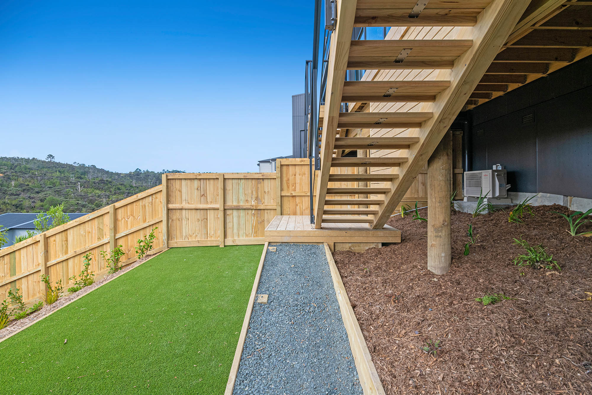 APT 1/3 Kawau Close, Orewa, photo 13