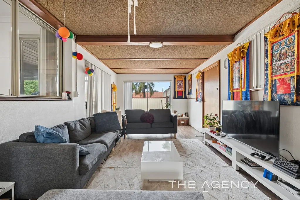 Balga 3 Bedroom 728sqm Block in Established Balga