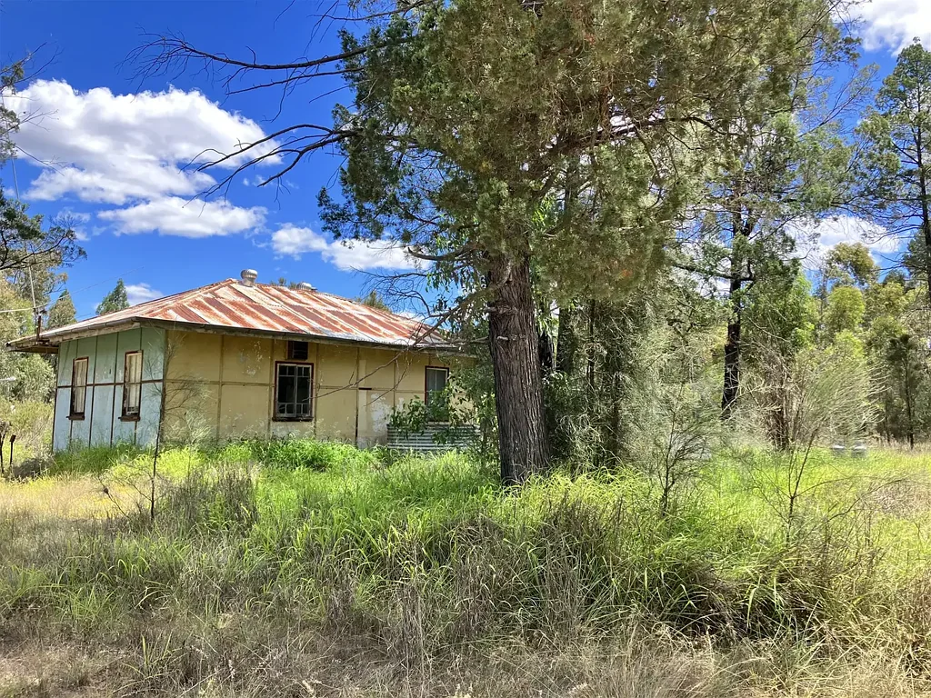 Western Creek 2Moenga 4.82 SQUARE KILOMETRES OF LAND