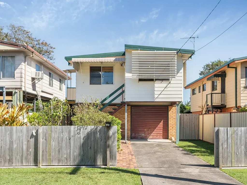 Redcliffe 3房 Redcliffe 中心无与伦比的海湾潜力 Unmatched Bayside Potential in the Heart of Redcliffe