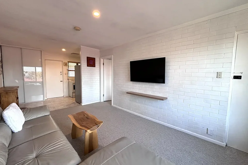 Furnished Coastal Living – Spacious 1x1 Apartment with Balcony in the Heart of Scarborough!
HOME OPEN THURSDAY 09 JULY AT 10.00AM SHARP!
