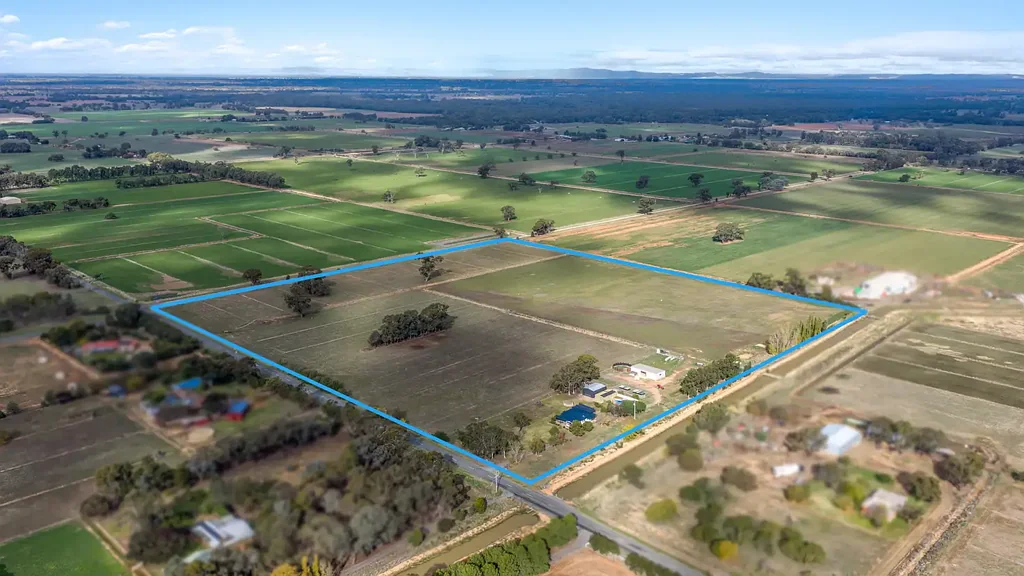 Toolamba West 3部屋 Stunning Presentation - Move Straight into this lovely Lifestyle Property on 37 Acres!