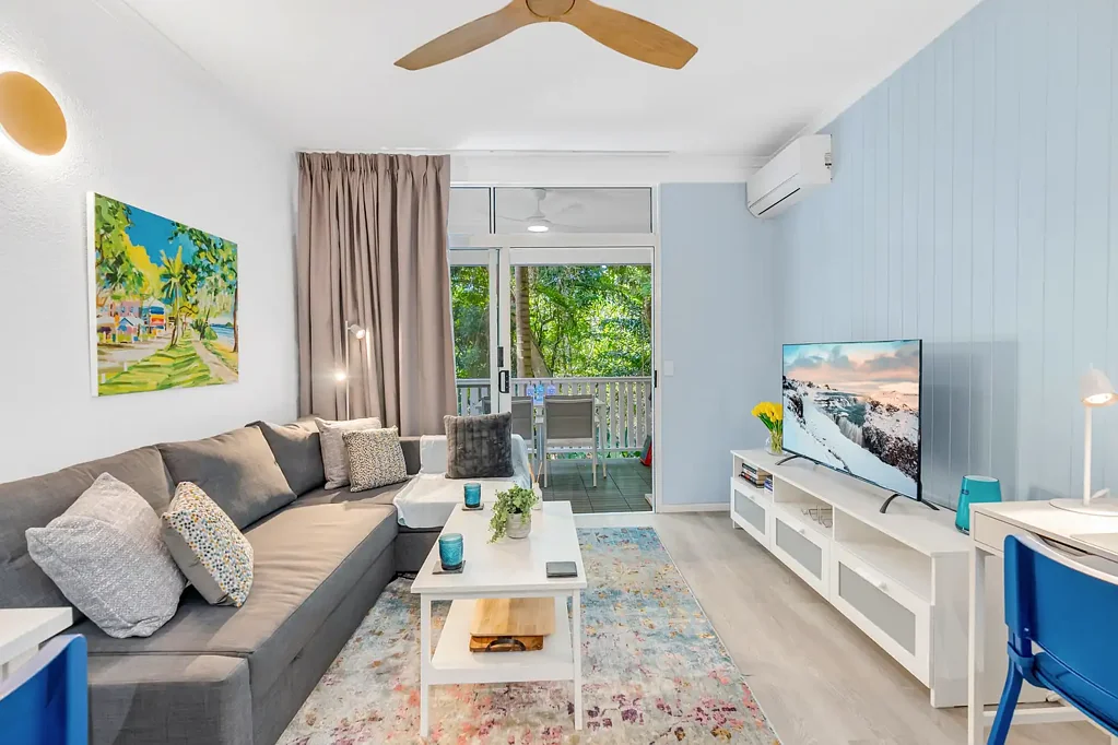Palm Cove 1 Bedroom Beautifully renovated boho beach vibes just off the esplanade