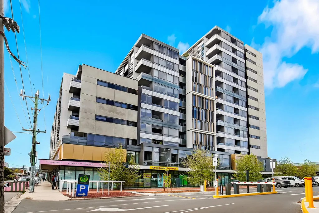SHORT TERM LEASE - Luxury Living with City Views