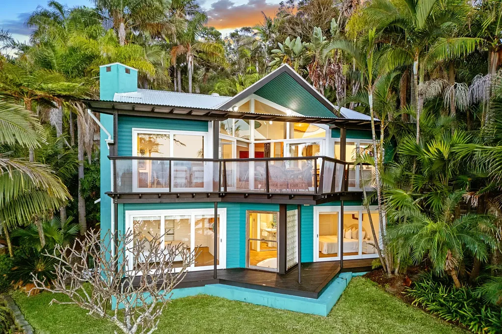 Whale Beach 4બેડરૂમ Oceanfront Sanctuary with Timeless Coastal Soul