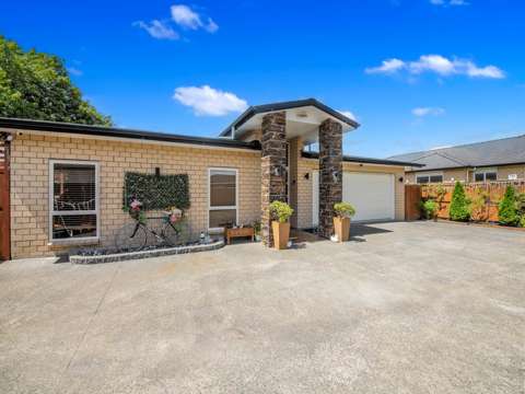 Rosehill 5房  Exceptional Living – 3 + 2 Home for Extended F...