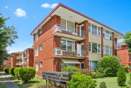 4/154 Chuter Avenue, Sans Souci