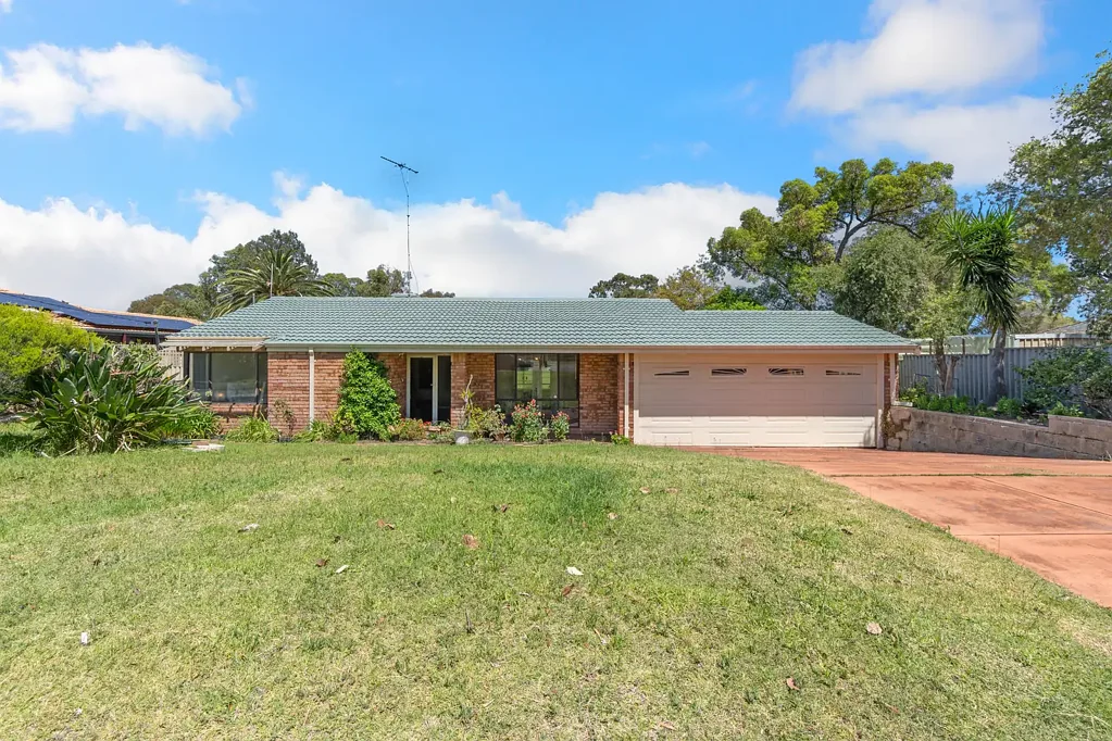 19 Bredhurst Road, Marangaroo, WA 6064