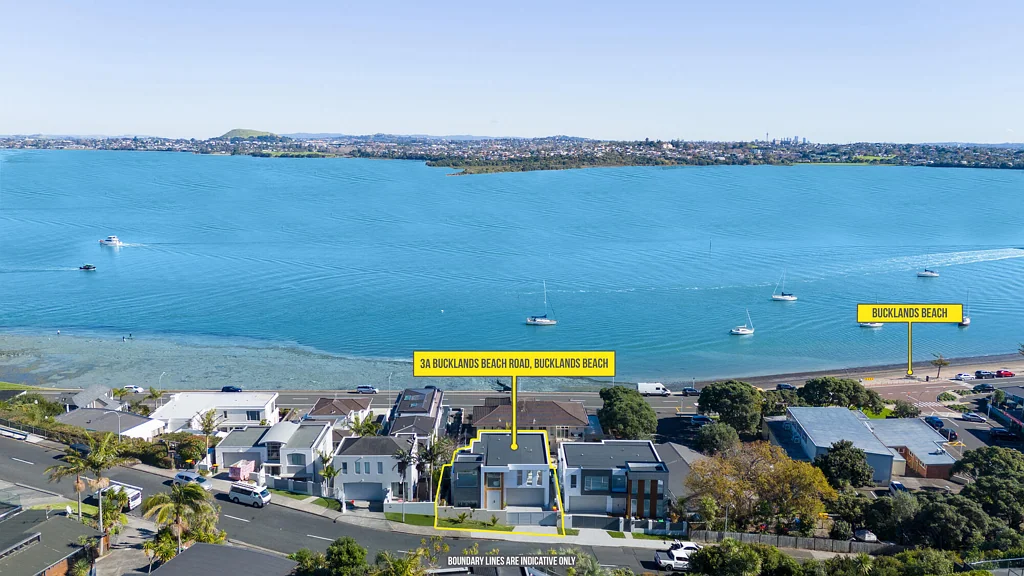Bucklands Beach 5 Slaapkamer Last chance to view! Auction 6pm, Tues 9th June!