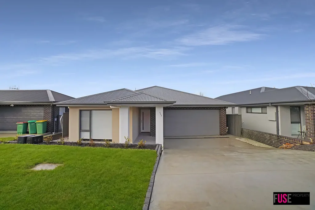 Light-Filled Living, Stylish Comfort & Room to Grow
