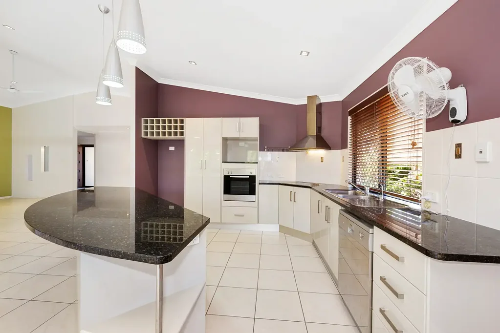 Stunning Family Home in Bushland Beach