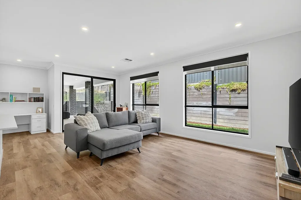 Victor Harbor 4ห้องนอน Stylish, Spacious & Near New