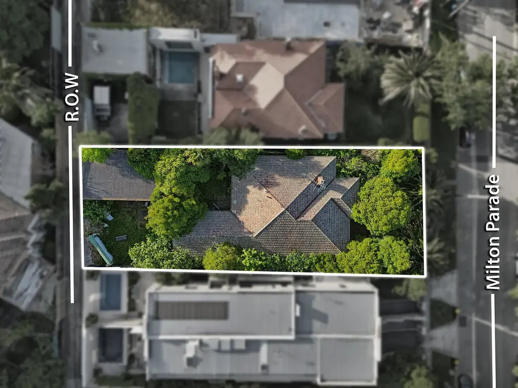 Malvern 4房 优质地块重建机遇 15米宽46米深 近Monash Freeway 成熟社区配套 创意空间无限 Blue Chip Location.