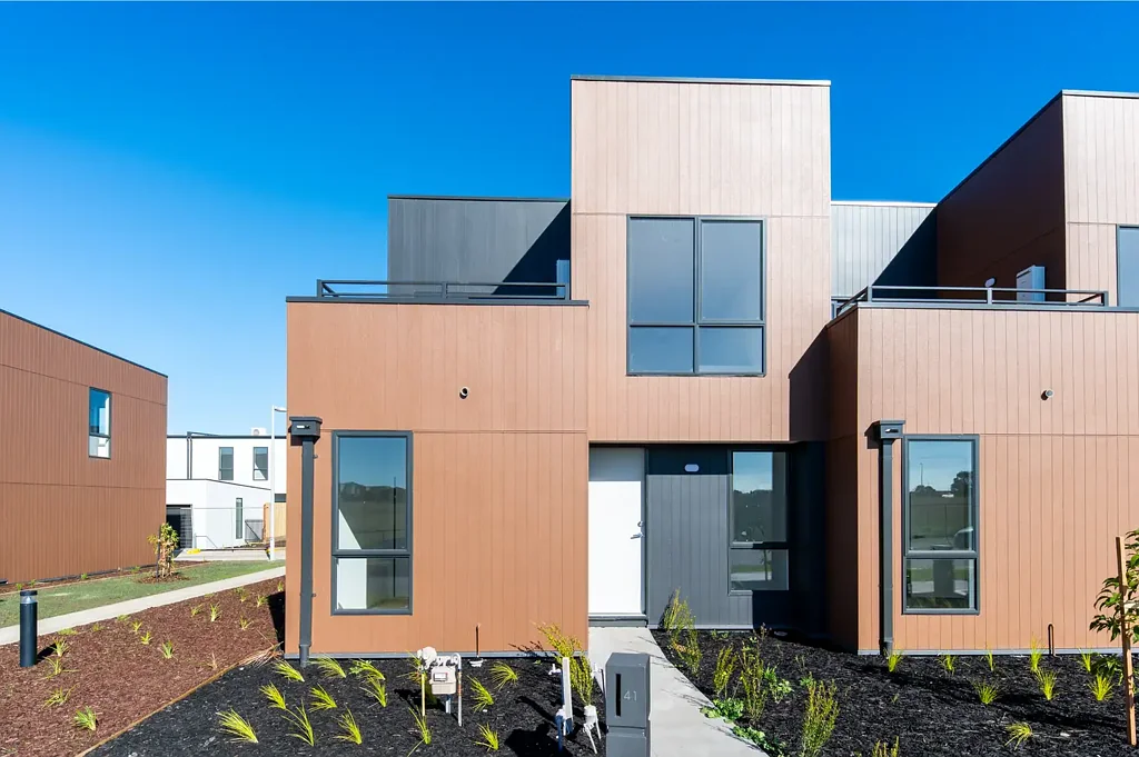 Brand New & Family Ready: 4-Bedroom Townhome in the Heart of Wollert